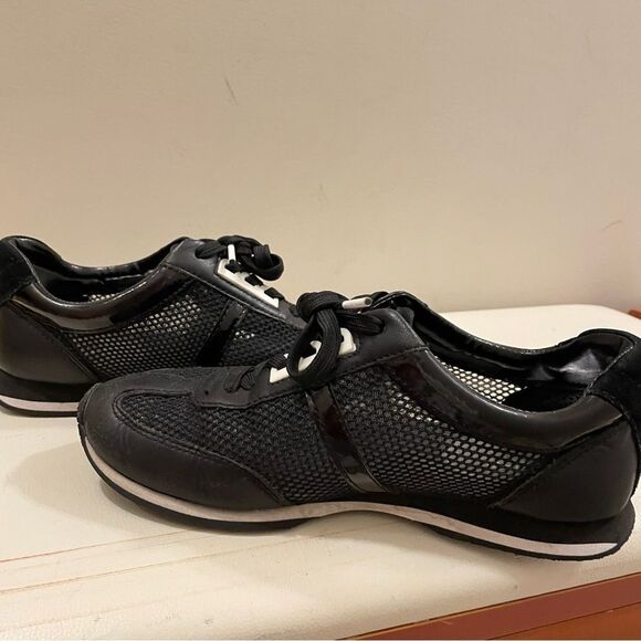Michael Kors Maggie Trainer Sneakers Black Leather and Mesh - Picture 7 of 11